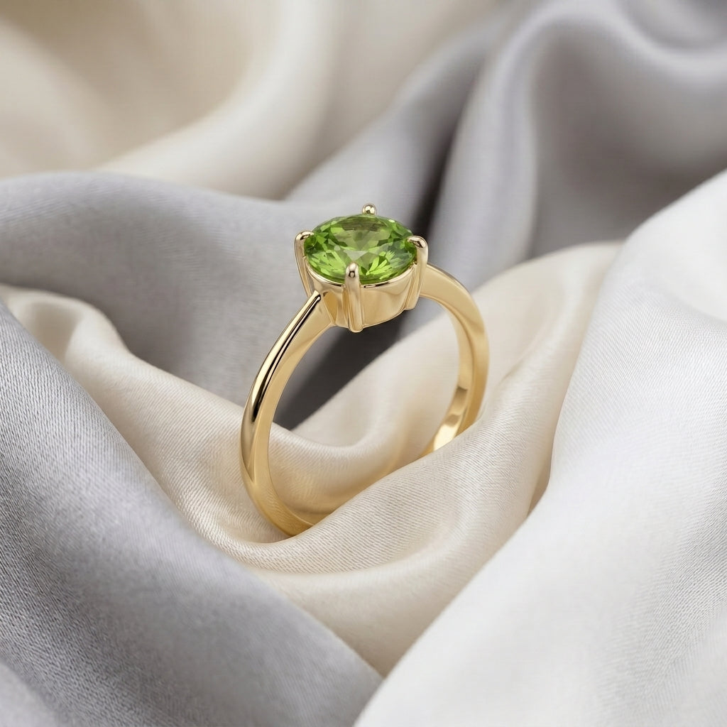 Natural Peridot The Ever Ring in 925 Sterling Silver