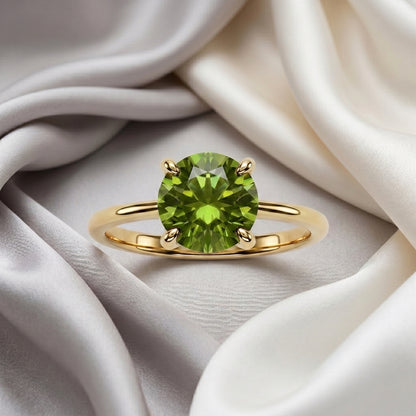 Natural Peridot The Ever Ring in 925 Sterling Silver
