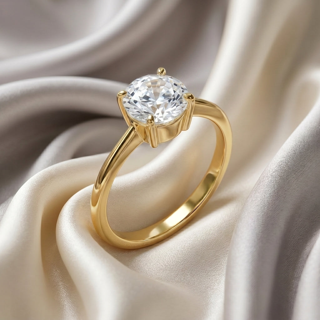 Natural White Topaz The Ever Ring in 925 Sterling Silver