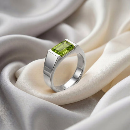 Natural Peridot Prestige Ring in 925 Sterling Silver
