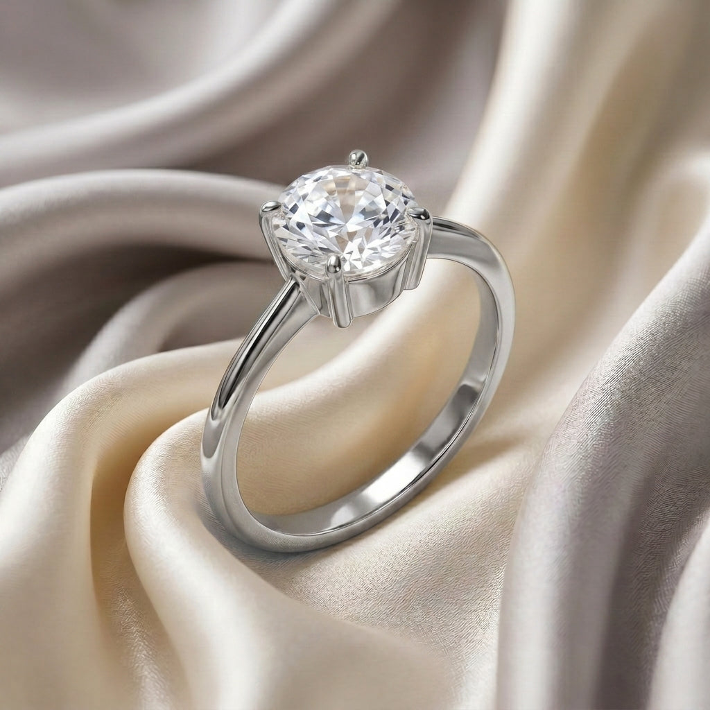 Natural White Topaz The Ever Ring in 925 Sterling Silver