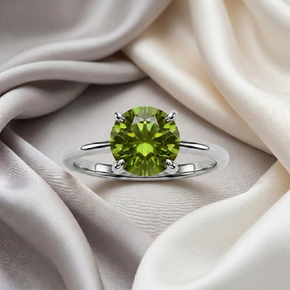 Natural Peridot The Ever Ring in 925 Sterling Silver