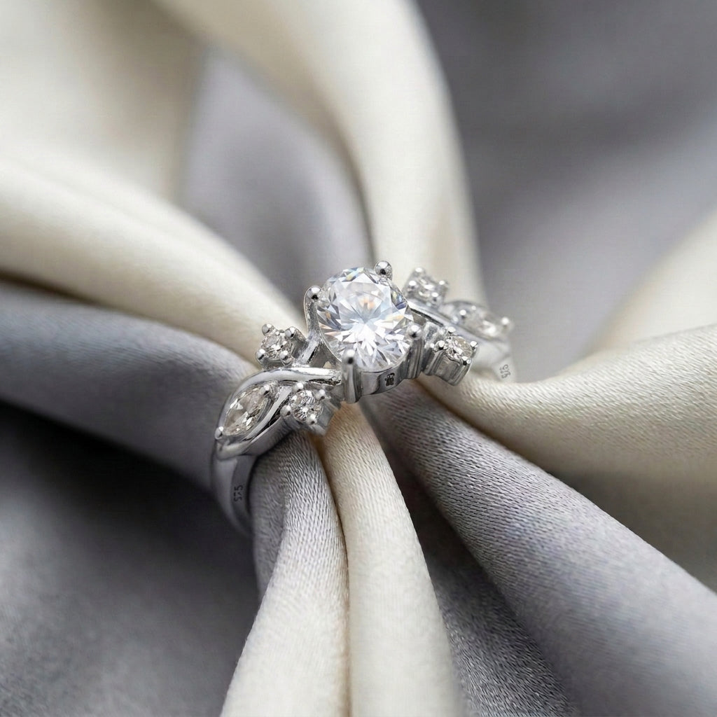 Natural White Topaz The Willow Ring in 925 Sterling Silver