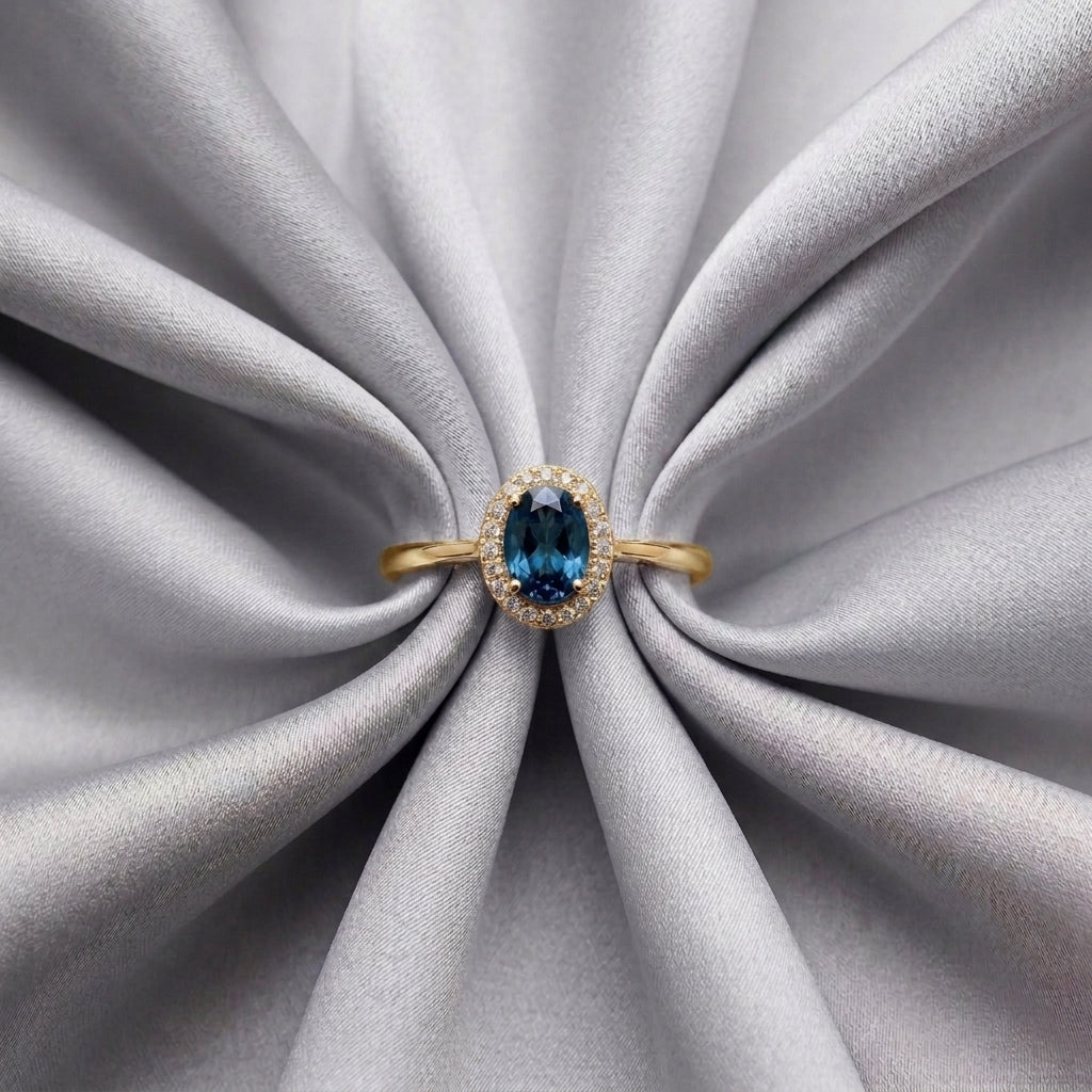Natural London Blue Topaz Venus Ring in 925 Sterling Silver